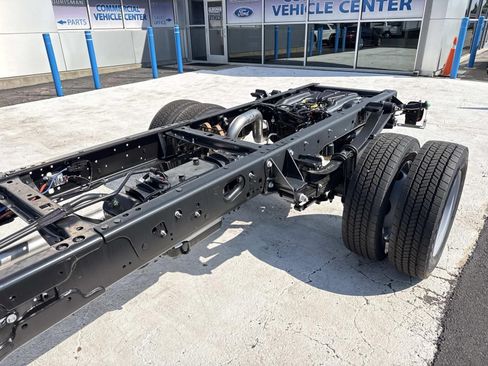 New 2026 Ford F550 4x4 Crew Cab Super Duty image 12