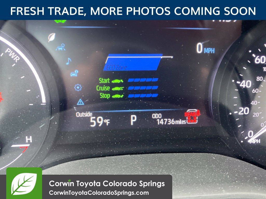 Used 2025 Toyota Sienna XLE w/ XLE Plus Package AWD/4WD image 13