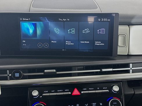 Used 2025 Hyundai Santa Fe SEL image 21