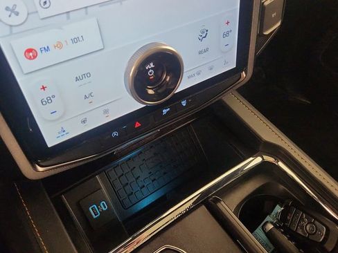 Used 2023 Ford Expedition Max Platinum image 18