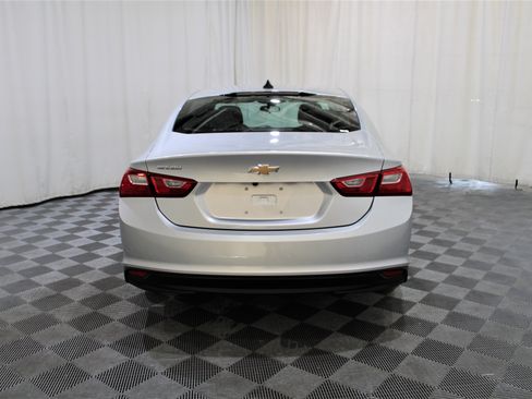 Used 2021 Chevrolet Malibu LS image 28