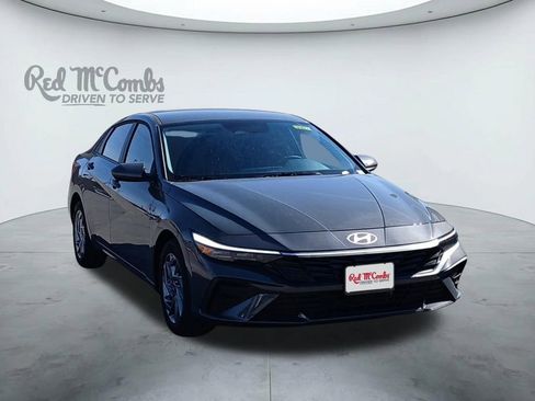 New 2026 Hyundai Elantra Hybrid FWD image 7