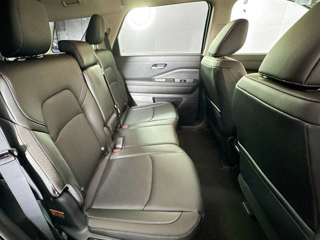 New 2026 Nissan Pathfinder SL AWD/4WD image 26