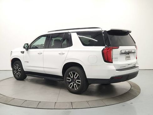 Used 2023 GMC Yukon AT4 w/ Technology Package AWD/4WD image 5
