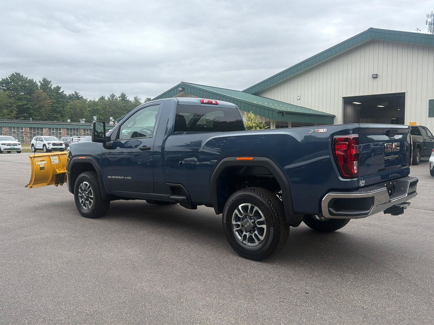 New 2026 GMC Sierra 3500 Pro w/ Convenience Package AWD/4WD image 6
