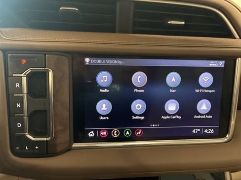 Used 2021 GMC Yukon Denali w/ Denali Premium Package image 20