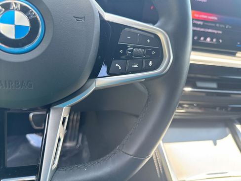 Used 2025 BMW i4 xDrive40i w/ M Sport Package AWD/4WD image 17