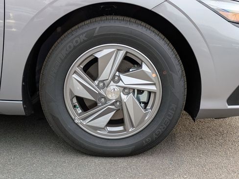 New 2026 Hyundai Elantra SE image 7