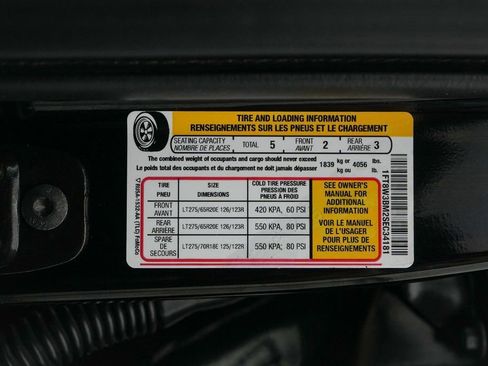 Certified 2025 Ford F350 Platinum image 24