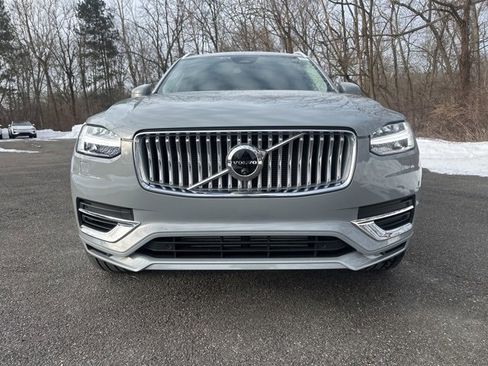 Certified 2025 Volvo XC90 T8 Ultra image 2