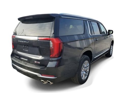 New 2026 GMC Yukon XL Denali w/ Sun & Power Step Package image 5