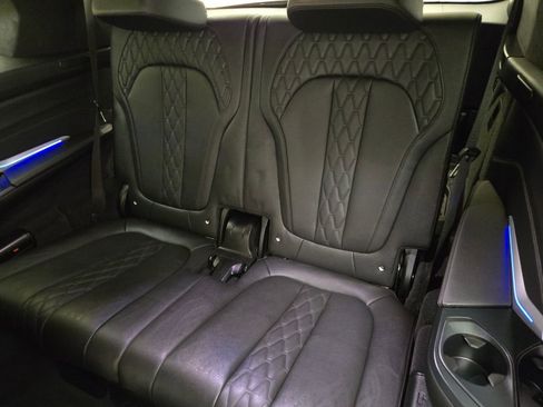 Used 2024 BMW ALPINA XB7 image 25