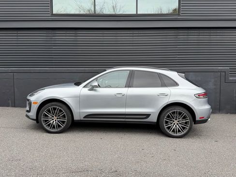 Certified 2026 Porsche Macan image 2