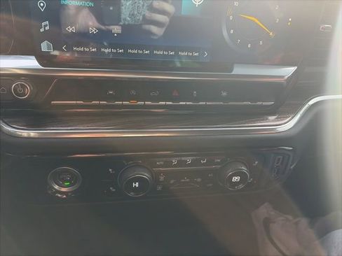 Used 2024 Chevrolet Silverado 1500 RST image 16