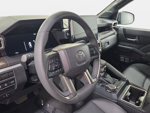 Certified 2025 Toyota Tacoma Limited AWD/4WD image 12