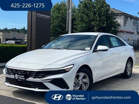 New 2026 Hyundai Elantra SE FWD image 1