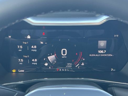 New 2026 GMC Canyon Elevation w/ LPO, Black Badging Package RWD image 15