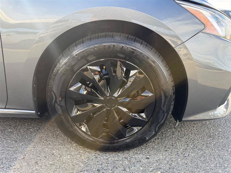 Used 2019 Nissan Altima 2.5 S FWD image 11