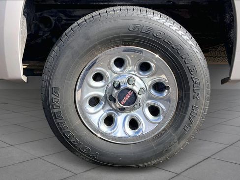 Used 2007 GMC Sierra 1500 W/T w/ Work Truck Preferred Package image 10