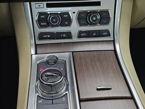 Used 2015 Jaguar XF Portfolio RWD image 14