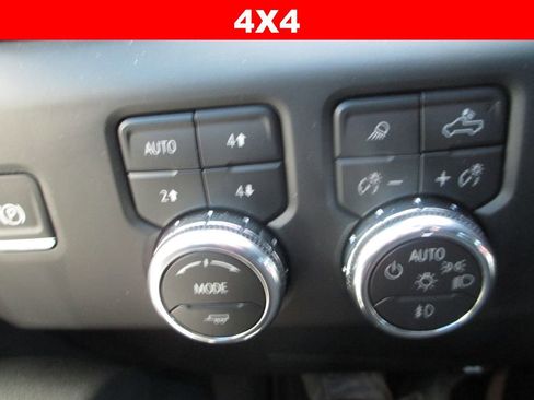 Certified 2026 GMC Sierra 2500 AT4 w/ AT4 Premium Plus Package AWD/4WD image 32