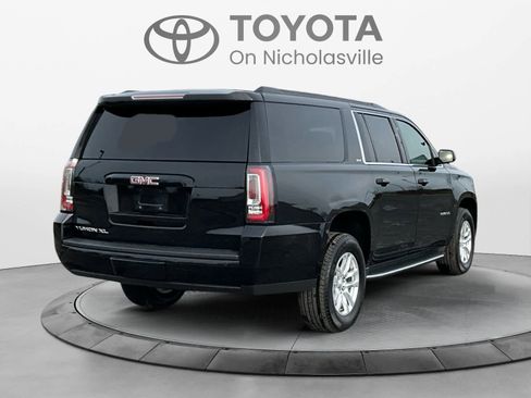 Used 2019 GMC Yukon XL SLT w/ Open Road Package image 6