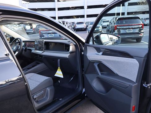 New 2026 Volkswagen Tiguan S image 25