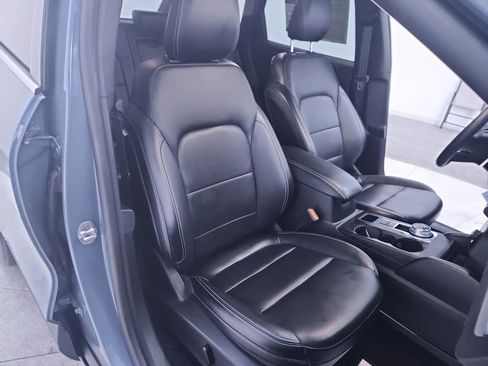 Used 2025 Ford Escape Platinum image 24