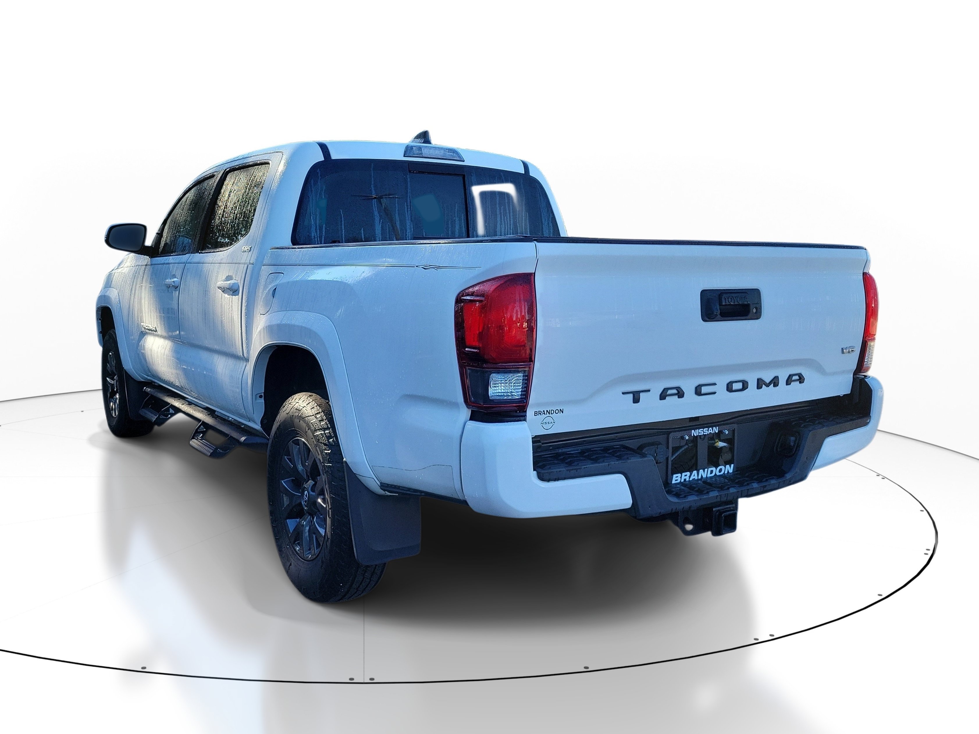 Used 2022 Toyota Tacoma SR5 w/ Technology Package RWD image 5