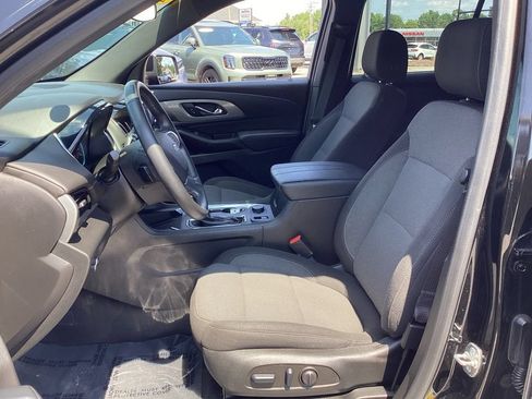 Used 2024 Chevrolet Traverse LT w/ Midnight/Sport Edition AWD/4WD image 13