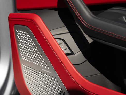 Used 2022 Lamborghini Urus image 60