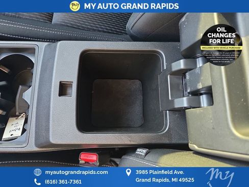 Used 2024 Mitsubishi Outlander ES image 29