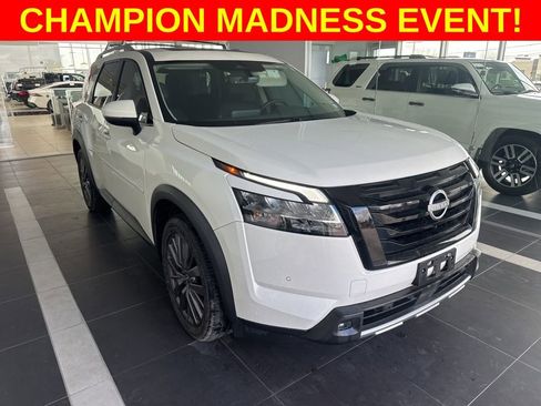 Used 2023 Nissan Pathfinder SL w/ SL Premium Package image 1