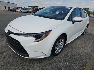 Used 2025 Toyota Corolla LE video 2