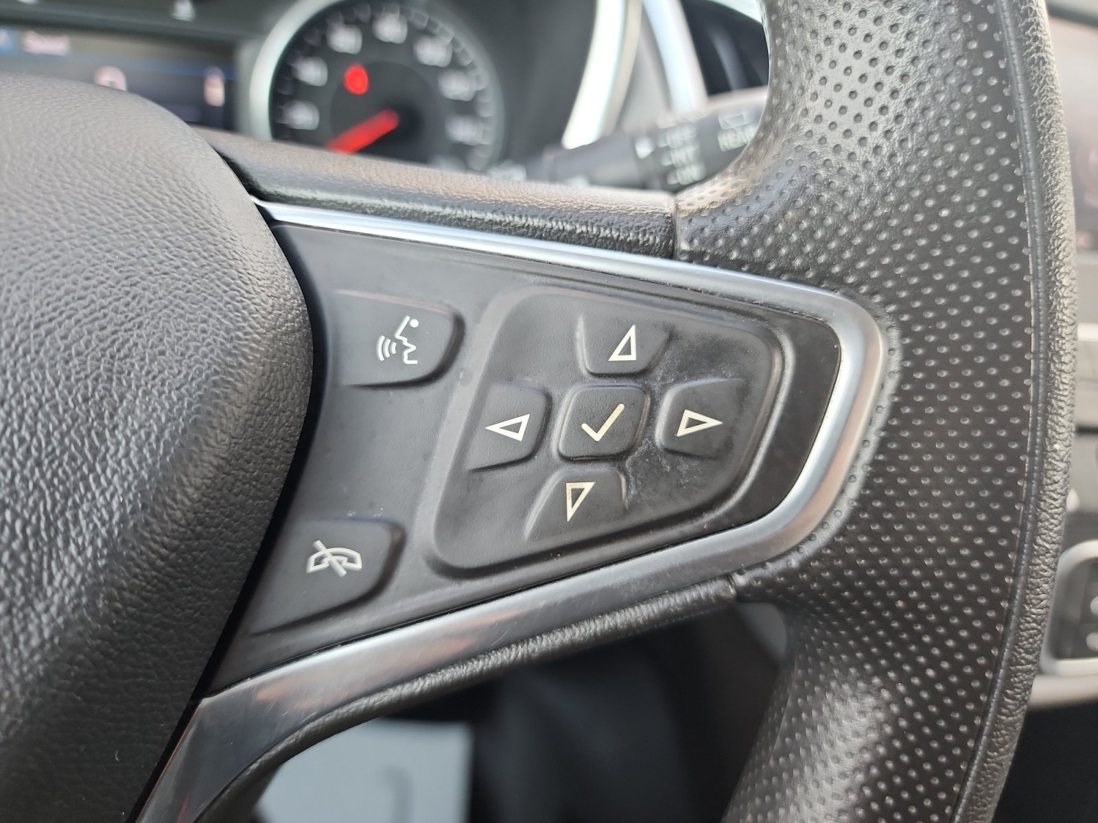 Used 2022 Chevrolet Equinox LT AWD/4WD image 25