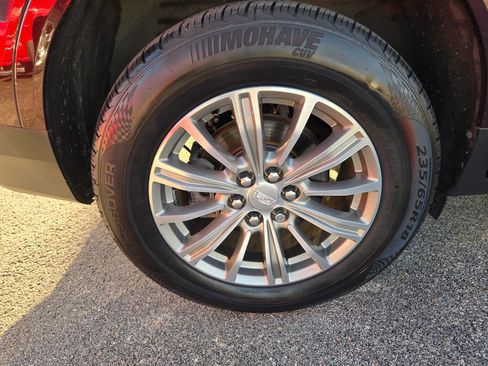 Used 2017 Cadillac XT5 Luxury image 33