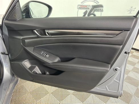 Used 2022 Honda Accord Sport image 14