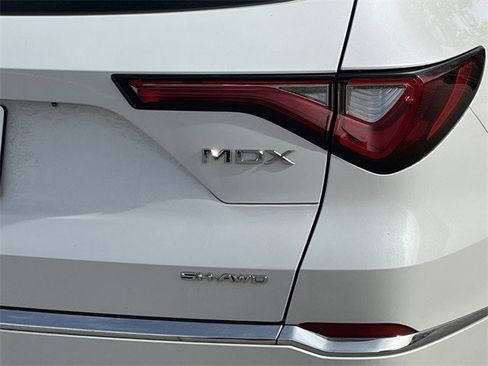 Certified 2024 Acura MDX SH-AWD w/ Technology Package image 7