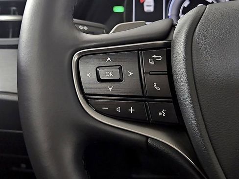 Certified 2025 Lexus ES 300h w/ Premium Package image 23