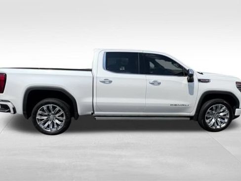 Certified 2025 GMC Sierra 1500 Denali w/ Denali Reserve Package AWD/4WD image 10