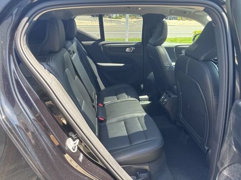 Certified 2025 Volvo XC40 B5 Plus AWD/4WD image 13