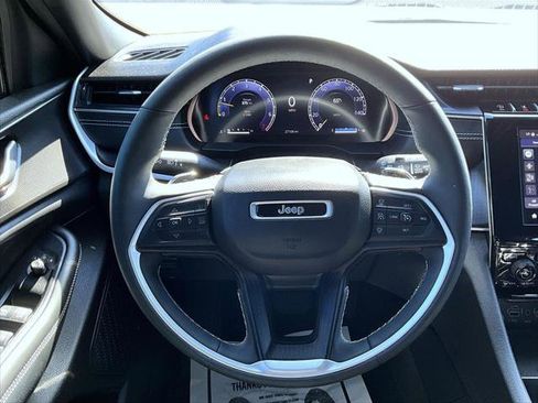 Certified 2023 Jeep Grand Cherokee Altitude AWD/4WD image 13