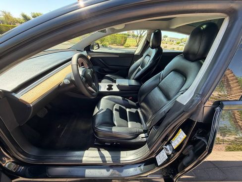 Used 2022 Tesla Model 3 RWD image 9