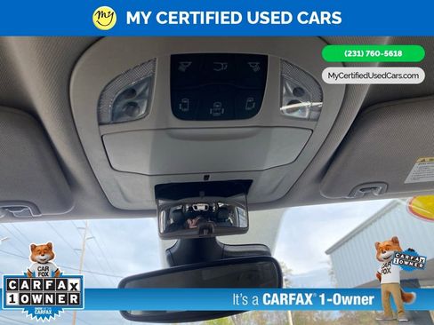 Used 2024 Chrysler Pacifica Touring-L FWD image 33