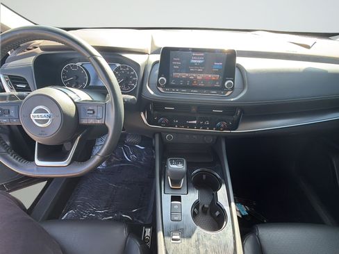 Used 2021 Nissan Rogue SV w/ Premium Package FWD image 20