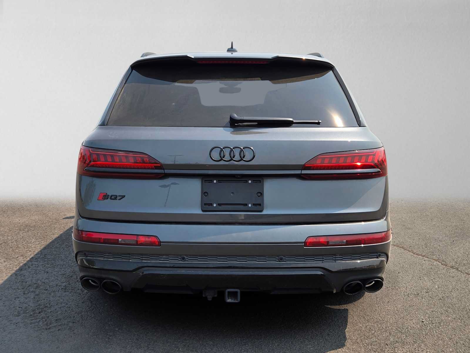 Used 2023 Audi SQ7 Prestige AWD/4WD image 5