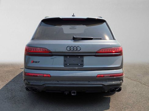 Used 2023 Audi SQ7 Prestige AWD/4WD image 5