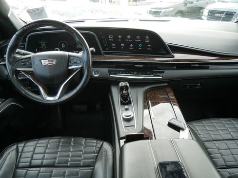 Used 2021 Cadillac Escalade ESV Sport Platinum image 15