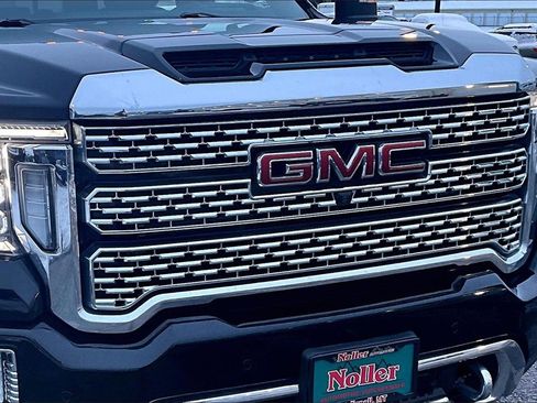 Used 2021 GMC Sierra 3500 Denali w/ Denali Ultimate Package image 29