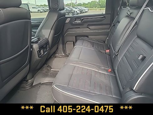 Used 2025 GMC Sierra 2500 AT4X image 29